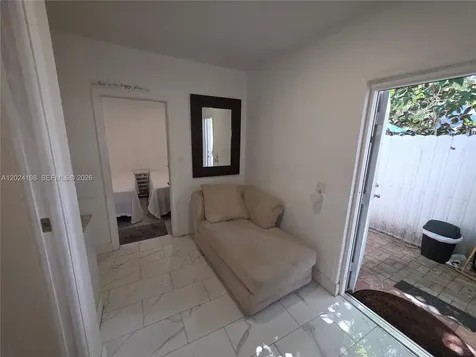 651 E 48th Street Hialeah FL 33013