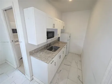 651 E 48th Street Hialeah FL 33013