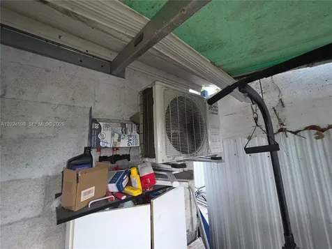 651 E 48th Street Hialeah FL 33013