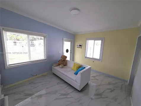 651 E 48th Street Hialeah FL 33013