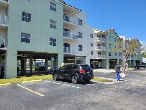 8260 SW 210th Street Cutler Bay FL 33189