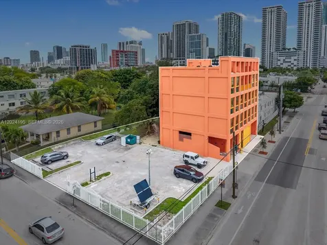 123 NW 14th Street Miami FL 33136