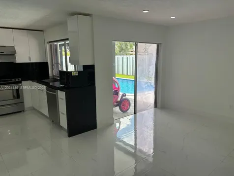 8460 NW 21st Street Sunrise FL 33322
