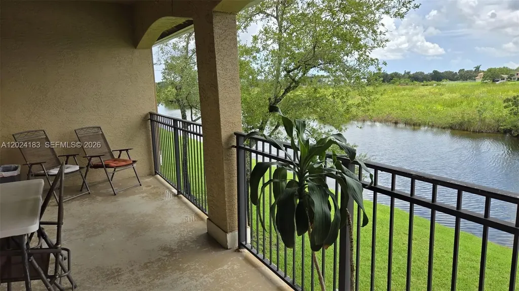 230 SW 117th Terrace Pembroke Pines FL 33025