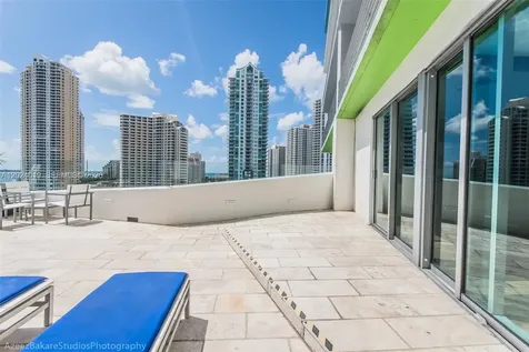 335 S Biscayne Boulevard Miami FL 33131