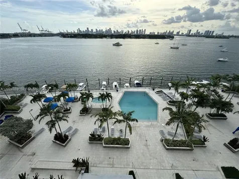 800 West Avenue Miami Beach FL 33139