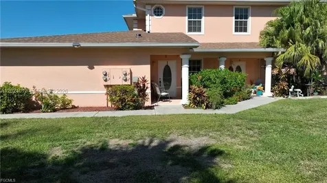 19999 Lake Vista Circle Lehigh Acres FL 33936