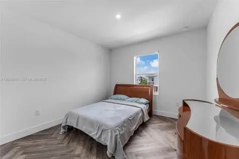 914 SE 18th Street Homestead FL 33034
