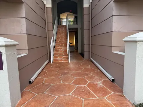 8936 W Flagler Street Miami FL 33174
