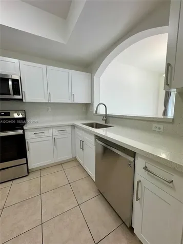 8936 W Flagler Street Miami FL 33174