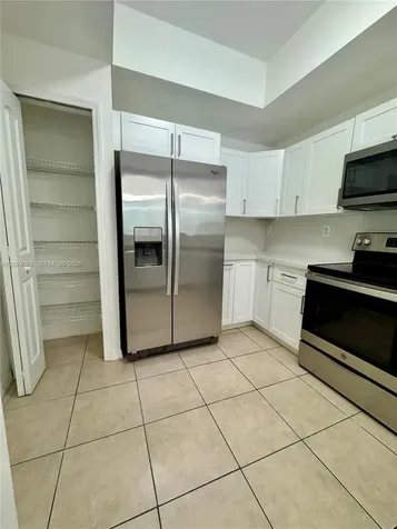 8936 W Flagler Street Miami FL 33174