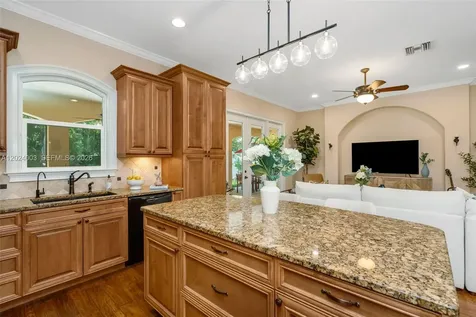 3502 W Cherokee Avenue Tampa FL 33611
