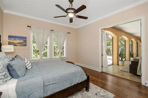 3502 W Cherokee Avenue Tampa FL 33611