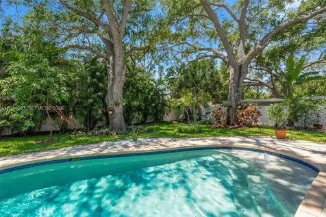 3502 W Cherokee Avenue Tampa FL 33611