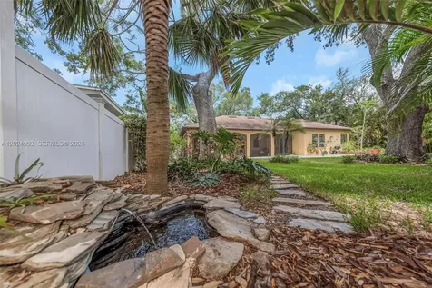 3502 W Cherokee Avenue Tampa FL 33611