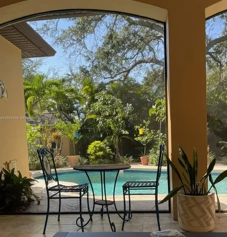 3502 W Cherokee Avenue Tampa FL 33611