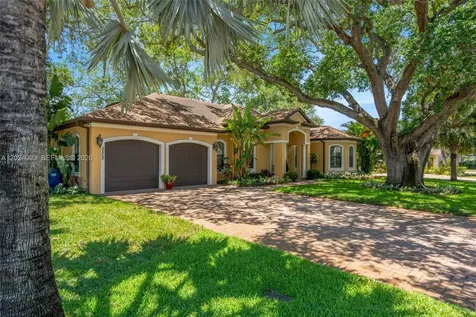 3502 W Cherokee Avenue Tampa FL 33611