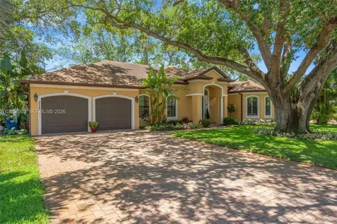 3502 W Cherokee Avenue Tampa FL 33611