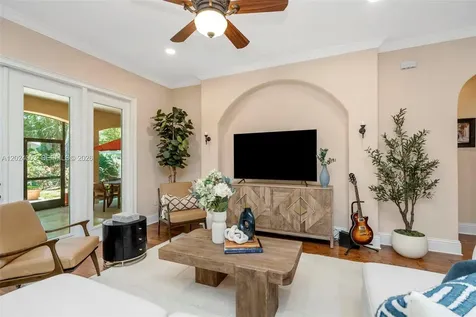 3502 W Cherokee Avenue Tampa FL 33611