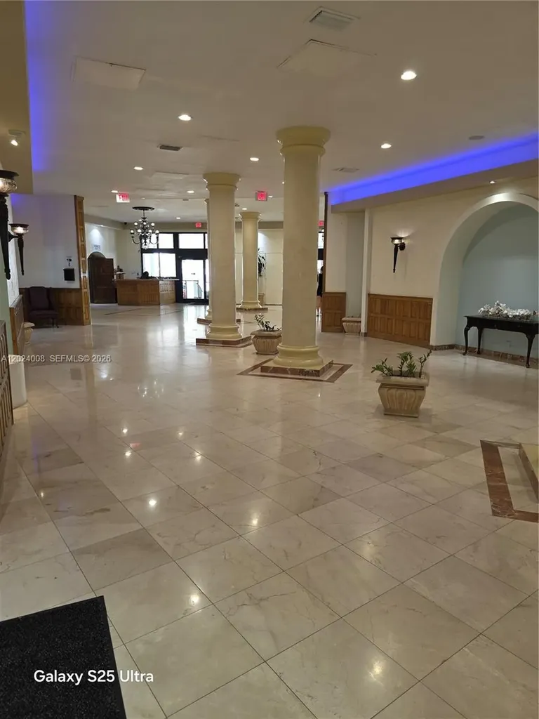 3725 S Ocean Drive Hollywood FL 33019