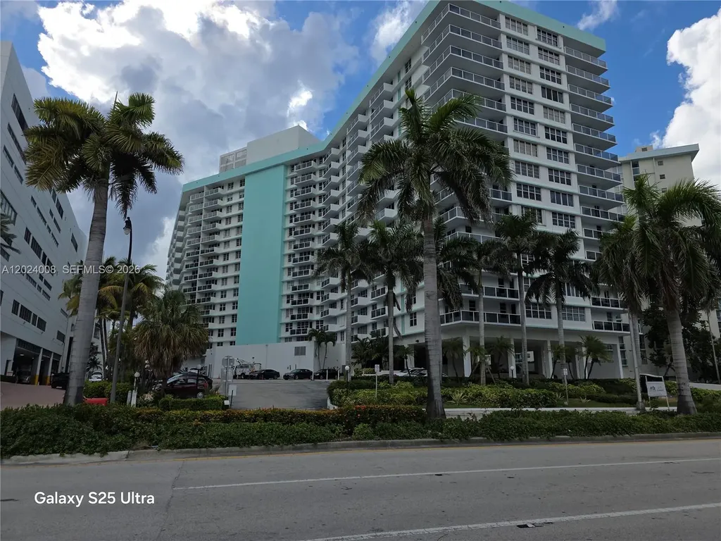 3725 S Ocean Drive Hollywood FL 33019