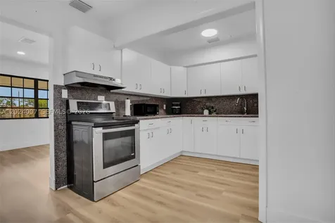 2920 NW 69th Street Miami FL 33147