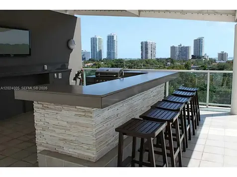 2525 SW 3 Avenue Miami FL 33129