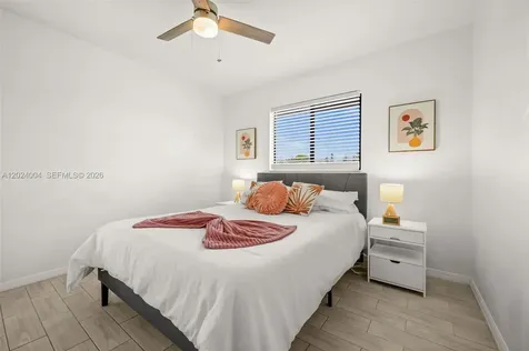 2102 SE 8th Street Cape Coral FL 33990