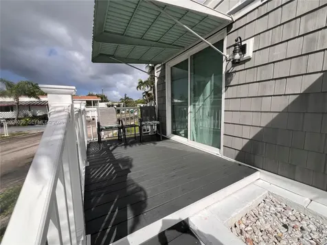 8709 SW 15th Street Davie FL 33324