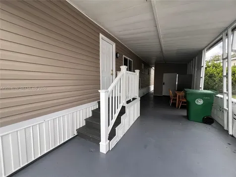 8709 SW 15th Street Davie FL 33324