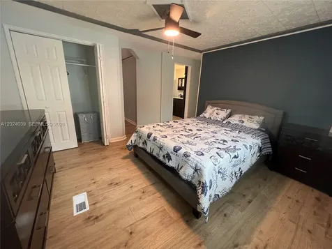8709 SW 15th Street Davie FL 33324