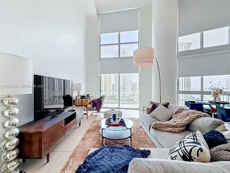 300 S Biscayne Boulevard Miami FL 33131