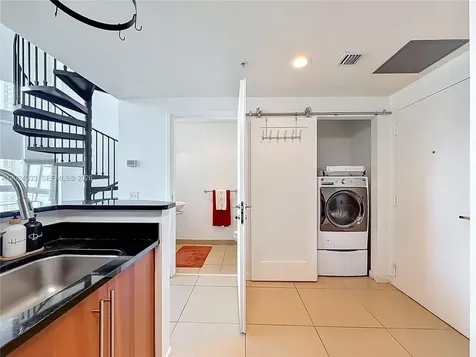 300 S Biscayne Boulevard Miami FL 33131