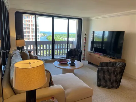 90 Edgewater Drive Coral Gables FL 33133