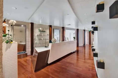 17121 Collins Avenue Sunny Isles Beach FL 33160