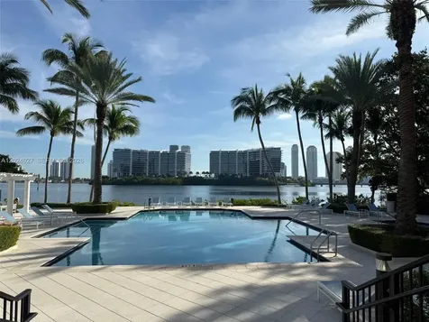 3215 NE 184th Street Aventura FL 33160
