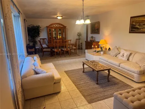 8121 SW 205th Street Cutler Bay FL 33189