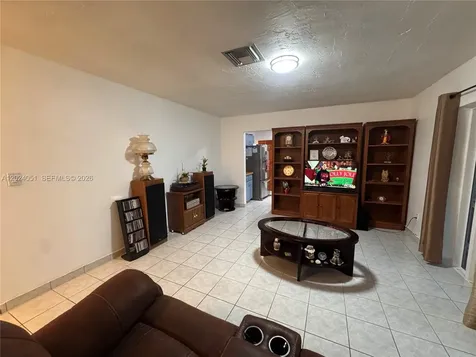 8121 SW 205th Street Cutler Bay FL 33189