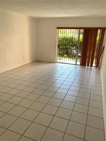 1300 W 47th Place Hialeah FL 33012