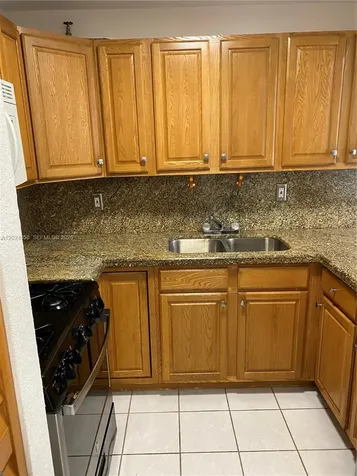 1300 W 47th Place Hialeah FL 33012