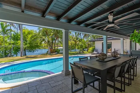 13400 SW 70th Avenue Pinecrest FL 33156