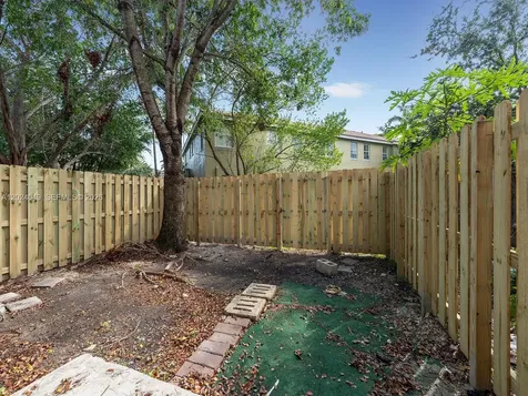 2511 SE 15th Court Homestead FL 33035