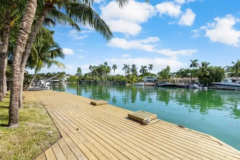 550 S Shore Drive Miami Beach FL 33141