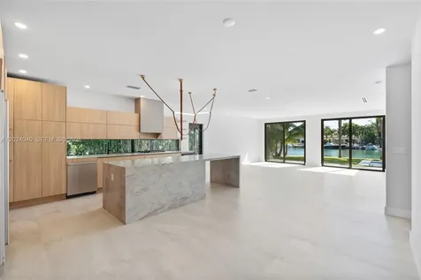 550 S Shore Drive Miami Beach FL 33141
