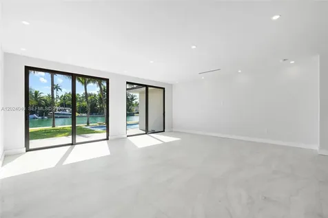 550 S Shore Drive Miami Beach FL 33141