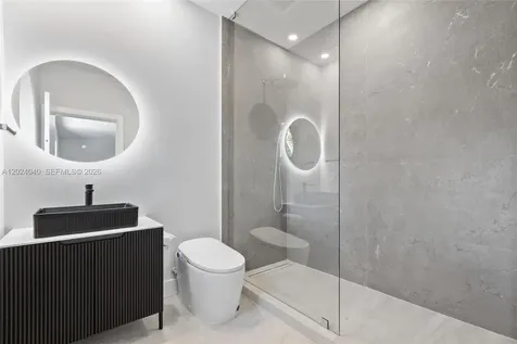 550 S Shore Drive Miami Beach FL 33141