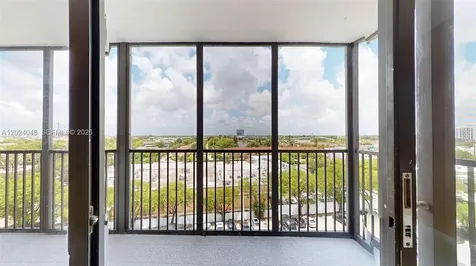 20100 W Country Club Drive Aventura FL 33180
