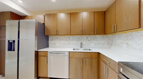 20100 W Country Club Drive Aventura FL 33180