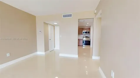 20100 W Country Club Drive Aventura FL 33180