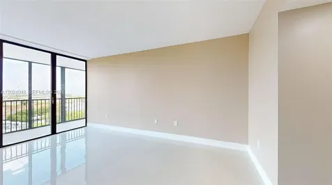 20100 W Country Club Drive Aventura FL 33180